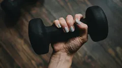 Dimenticate la camminata: dopo i 40 anni questa attività fisica è semplicemente indispensabile